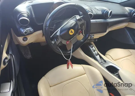 2019 Ferrari Portofino z USA, uszkodzony, nr VIN ZFF89FPAXK0242549
